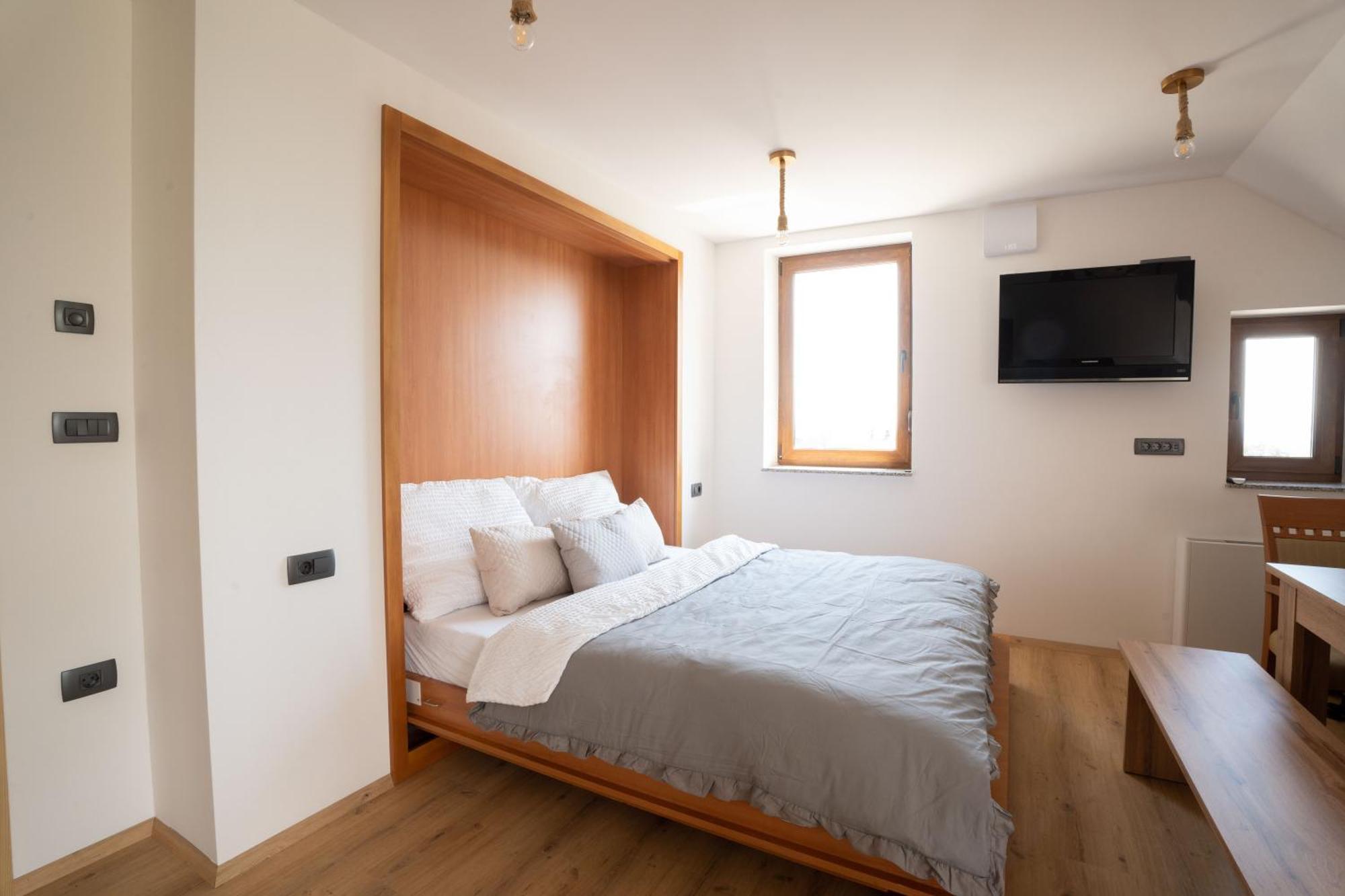 Aparthotel Hom At Vintgar Zgornje Gorje Room photo